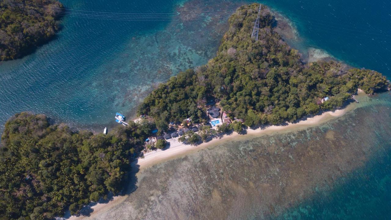 White Sands Beach Resort Lembeh Bitung Esterno foto