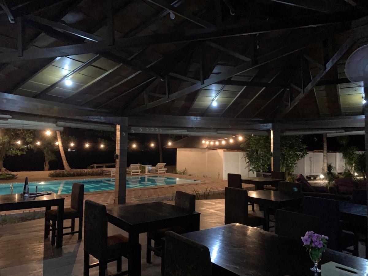 White Sands Beach Resort Lembeh Bitung Esterno foto