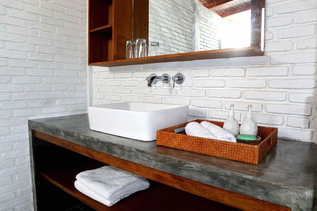 White Sands Beach Resort Lembeh Bitung Esterno foto