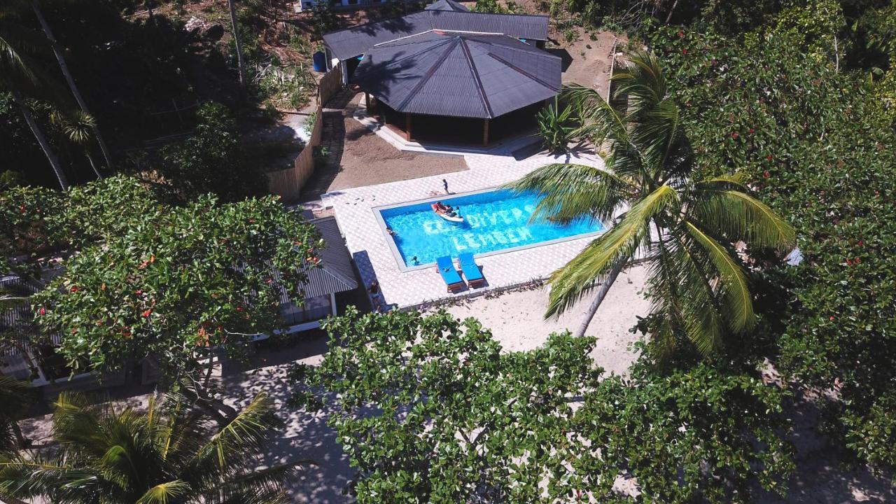 White Sands Beach Resort Lembeh Bitung Esterno foto